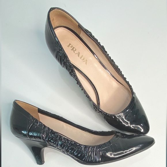 Prada Black Patent Leather Runched Ballet Pump Kitten Heel Size EU 37 - Picture 1 of 17